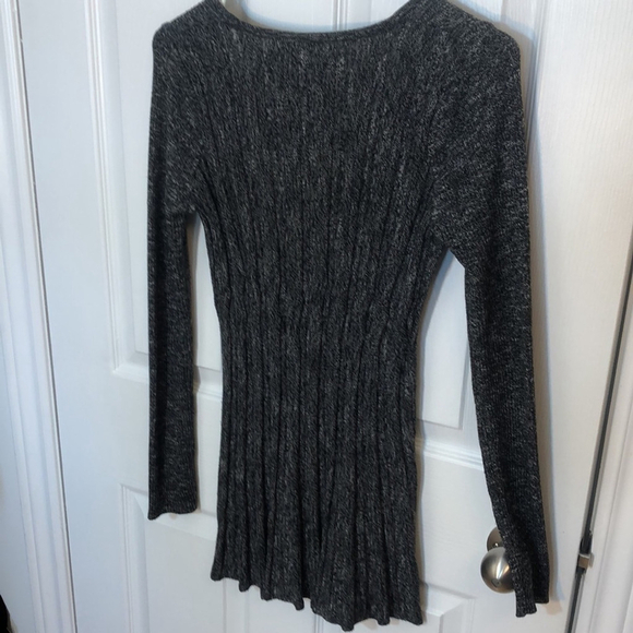 Max Studio grey pullover sweater size small - Picture 6 of 7